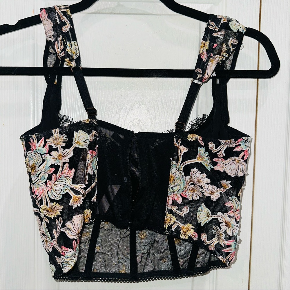 (SOLD) - Picture 3 of 6
